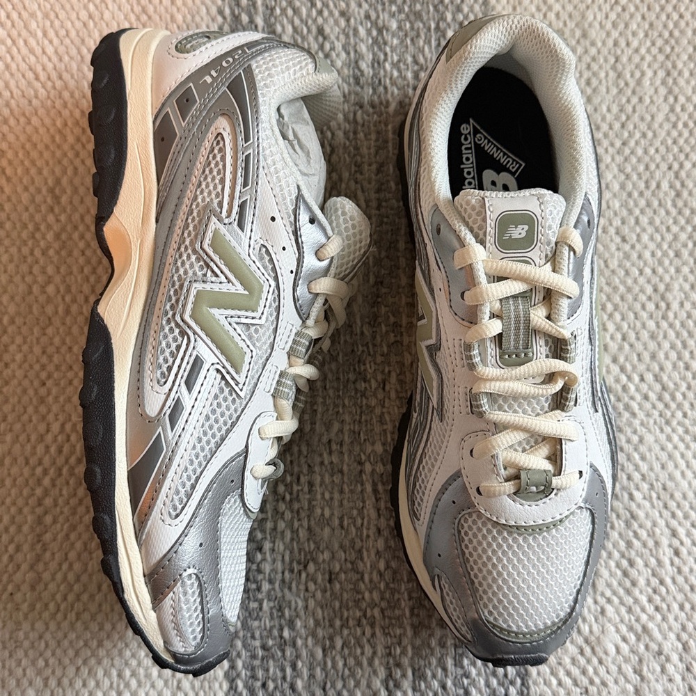 New Balance 204L Running Trainer Sneaker NEW